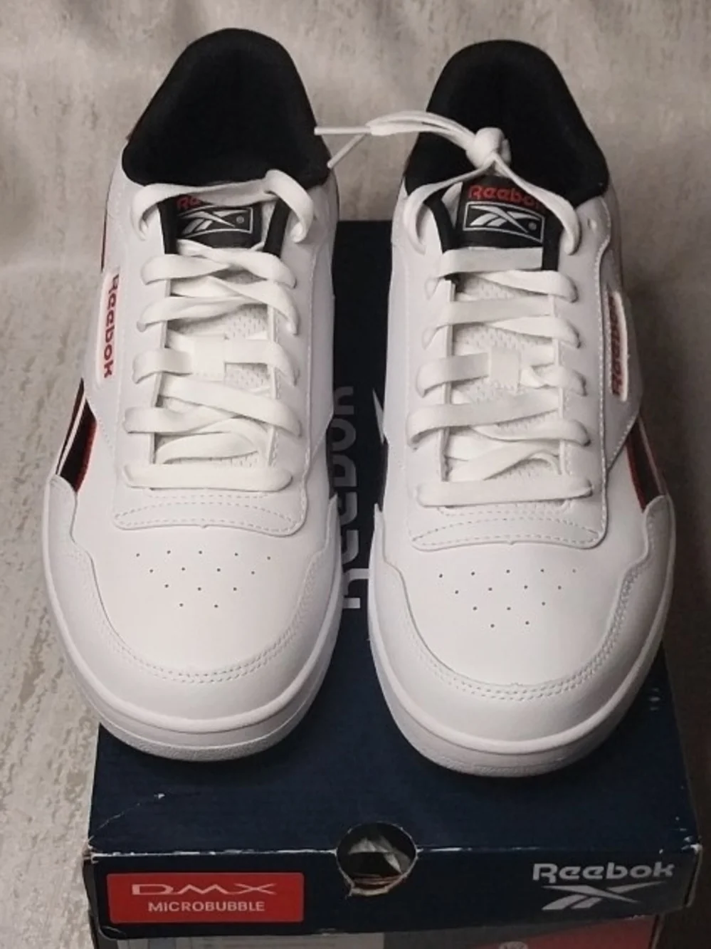 Reebok Court Mens 10 White Black Red Low-Profile Sneakers